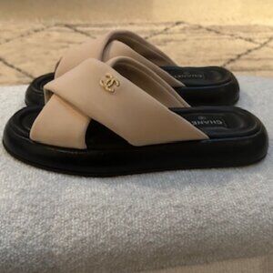 Chanel Interlocking CC Logo Slide